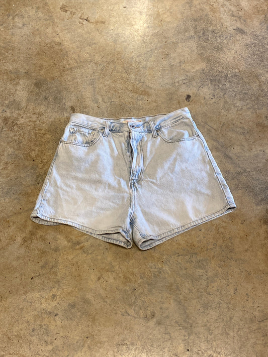 Levi High Loose Denim Shorts Made in Cambodia Size 29
