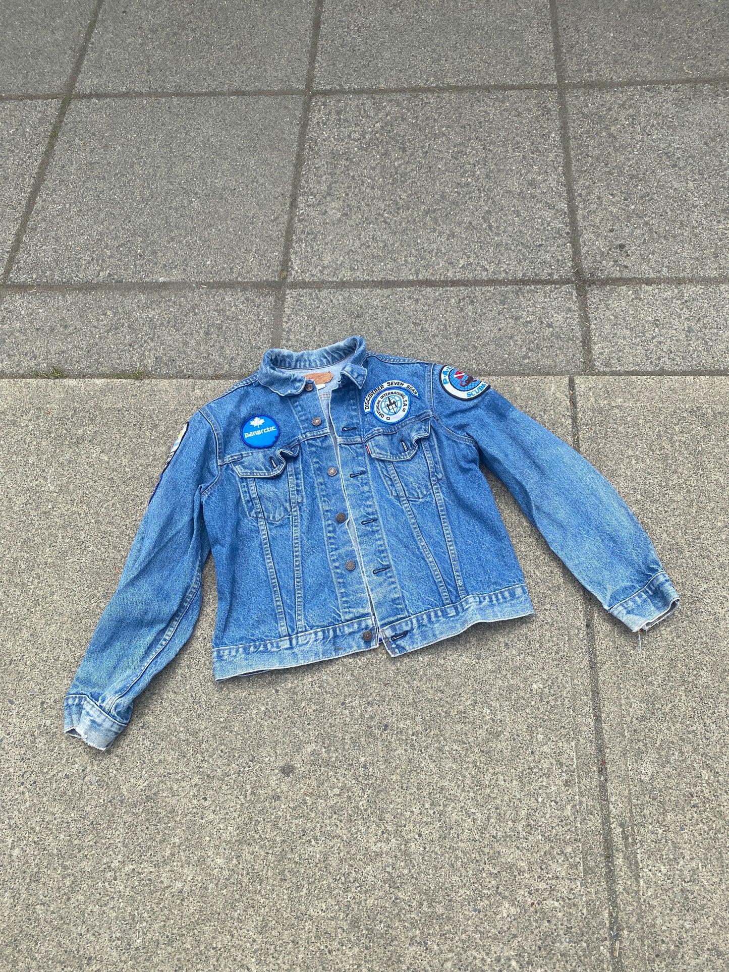 Levi Patch Denim Jacket Size 42 Offshore Fishing Cruising Diving Scuba Police Made in USA Vintage